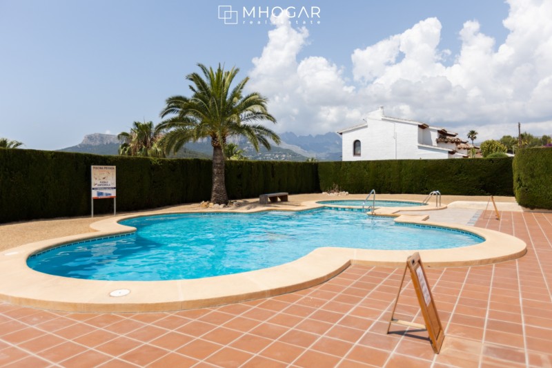 Calpe- ¡Casa adosada muy acogedora y con magníficas vistas, nueva a la venta!